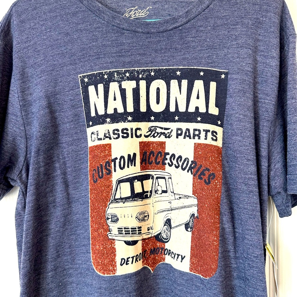 VINTAGE TEE